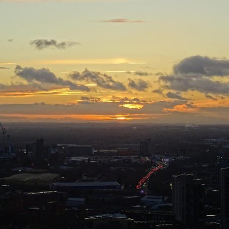 Luxury 2 Bed Penthouse With Stunning Views In Manchester City Centre المظهر الخارجي الصورة