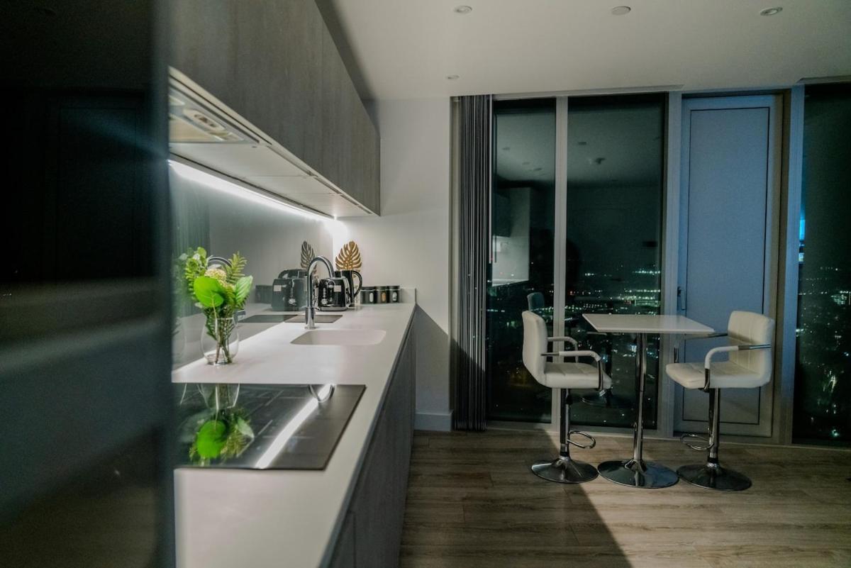 Luxury 2 Bed Penthouse With Stunning Views In Manchester City Centre المظهر الخارجي الصورة