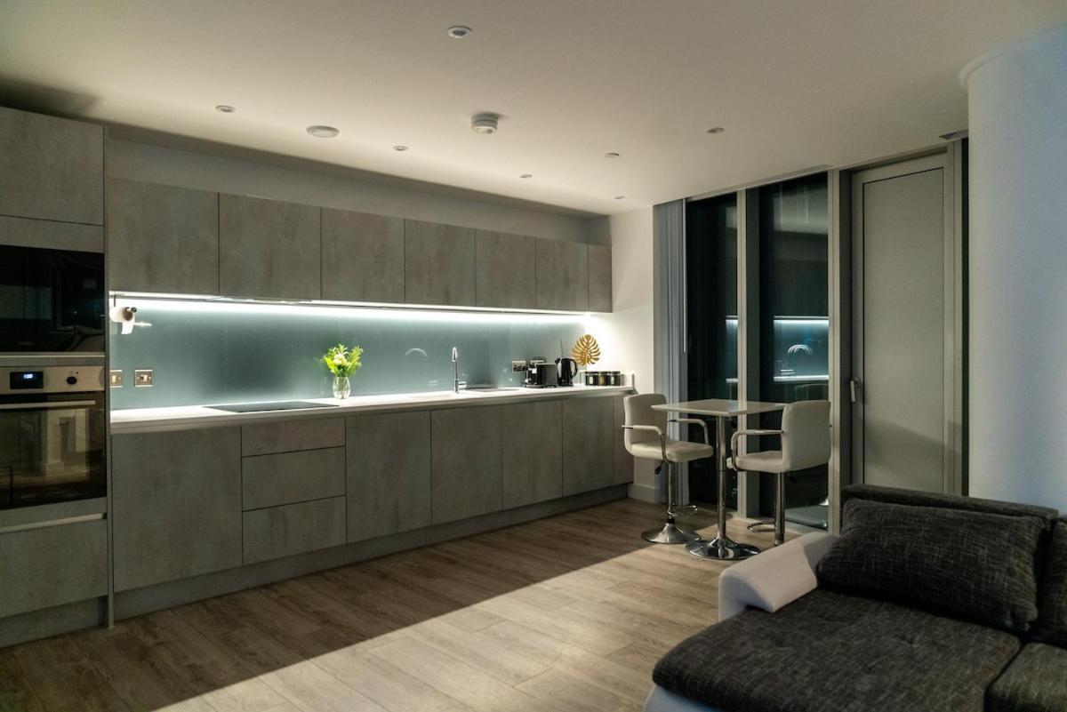 Luxury 2 Bed Penthouse With Stunning Views In Manchester City Centre المظهر الخارجي الصورة